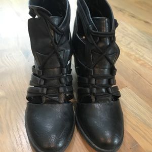 Black summer boots